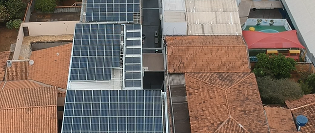 Projeto Universitário — instalação fotovoltaica pela Solare